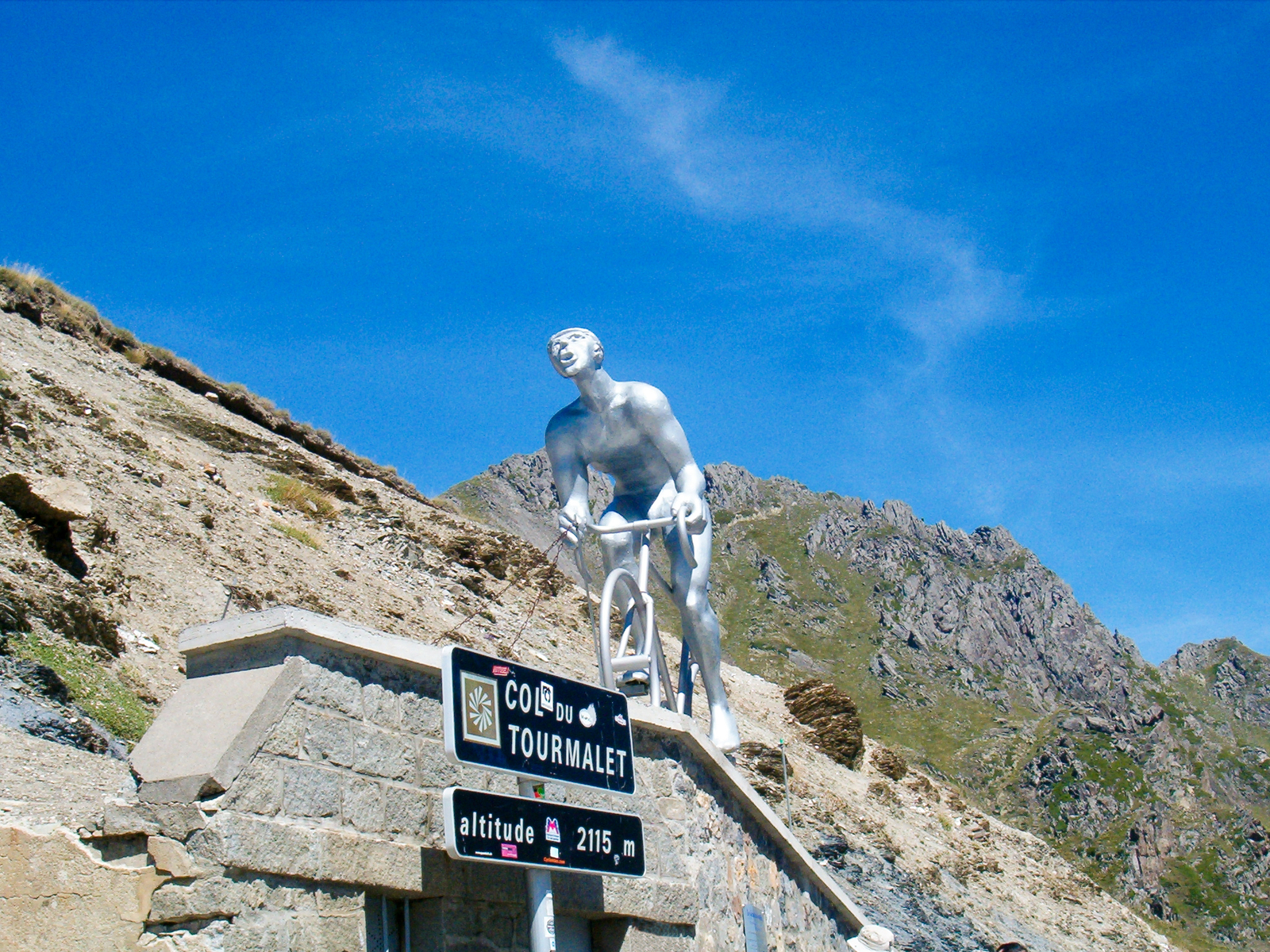 CYCLISME DANS LES PYRÉNÉES