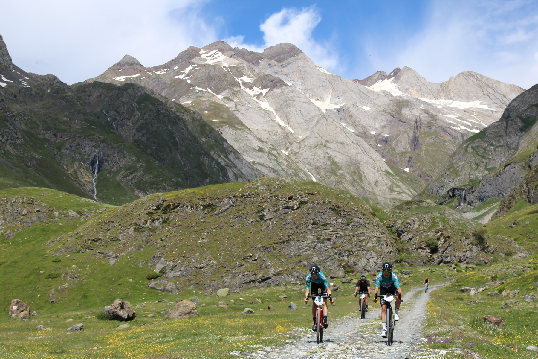 LES PYRÉNÉES, TERRE DE CYCLISME